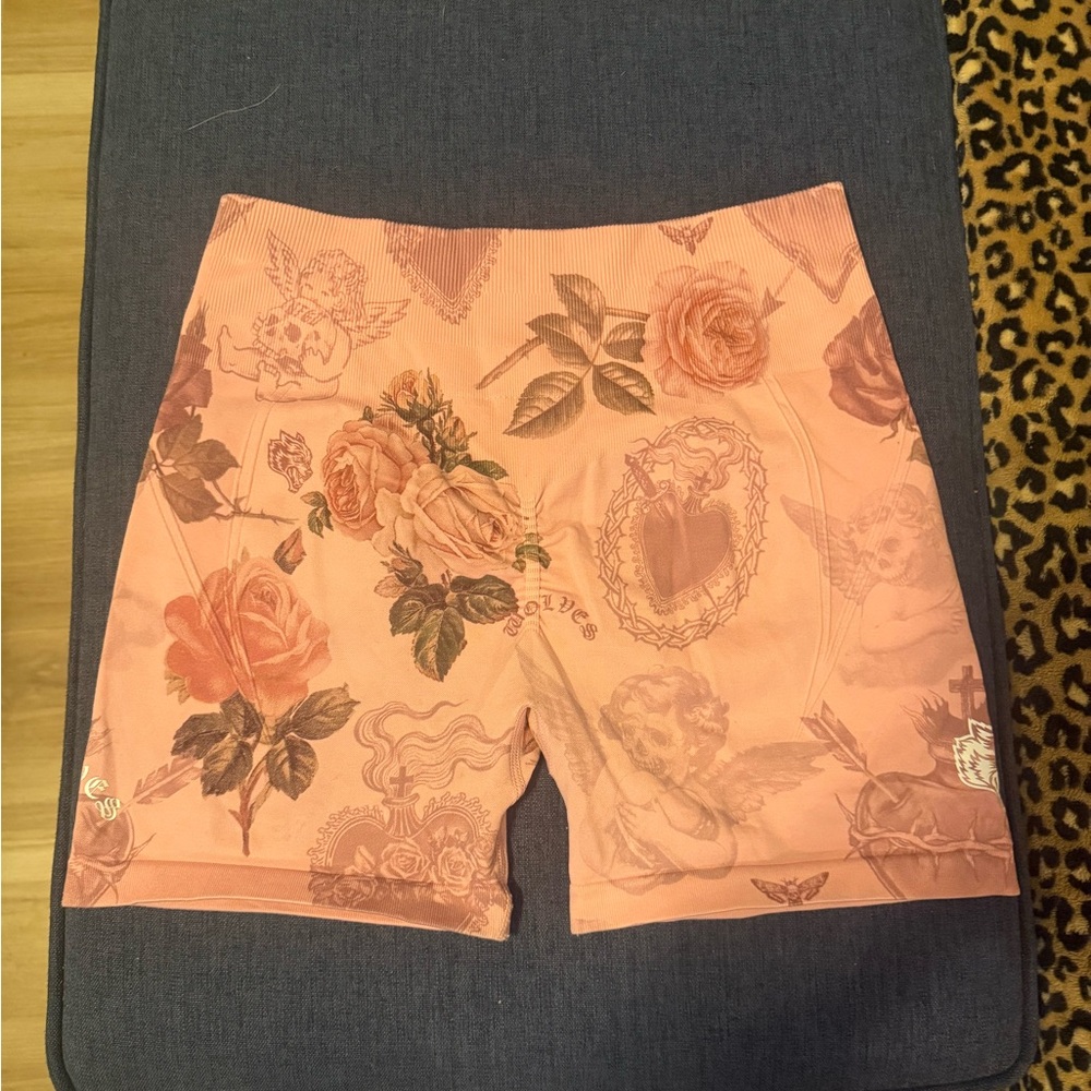 Darc Sport Peach Floral Bike Shorts